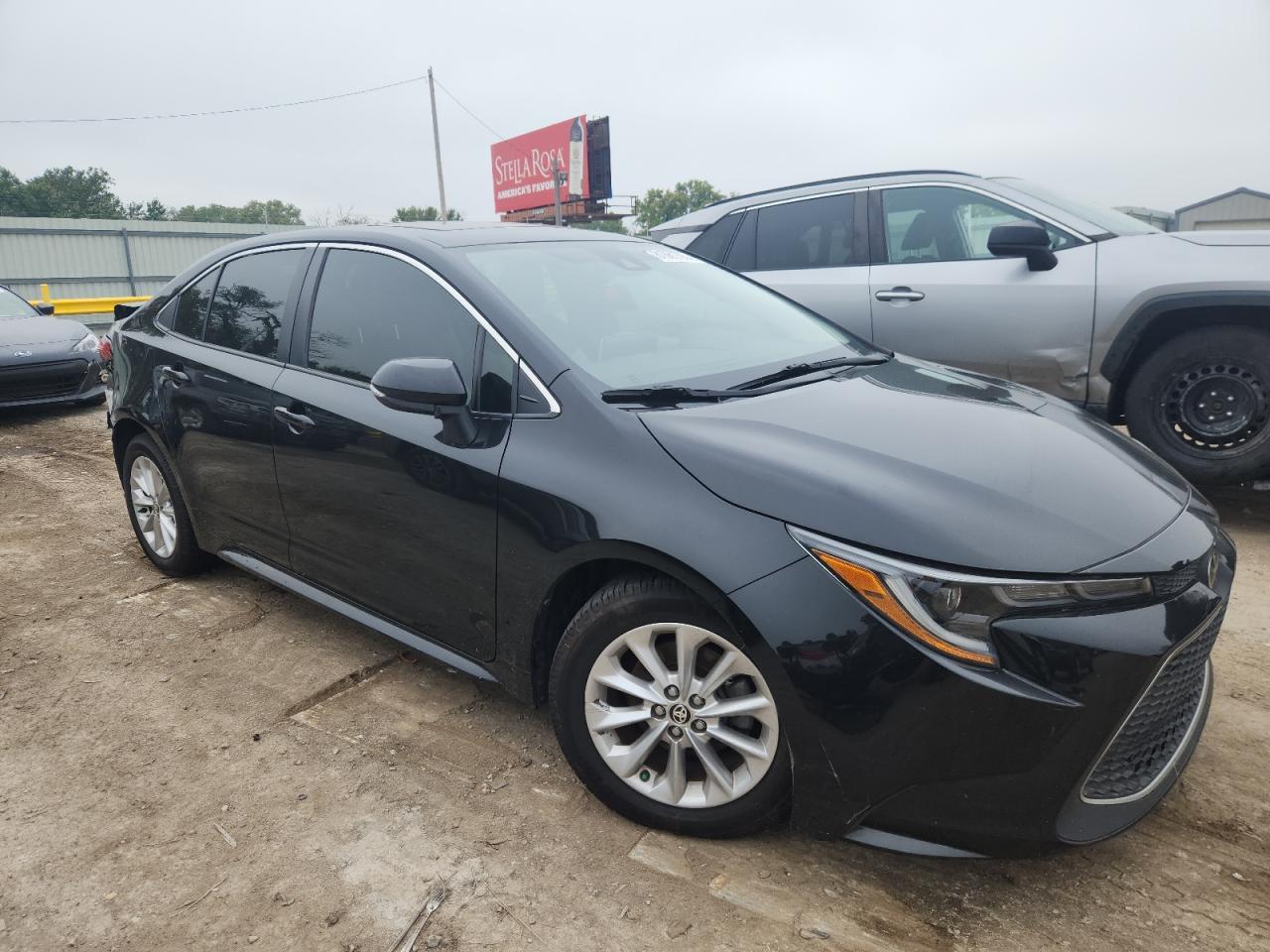 2022 TOYOTA COROLLA