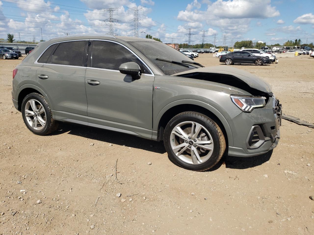 2022 AUDI Q3