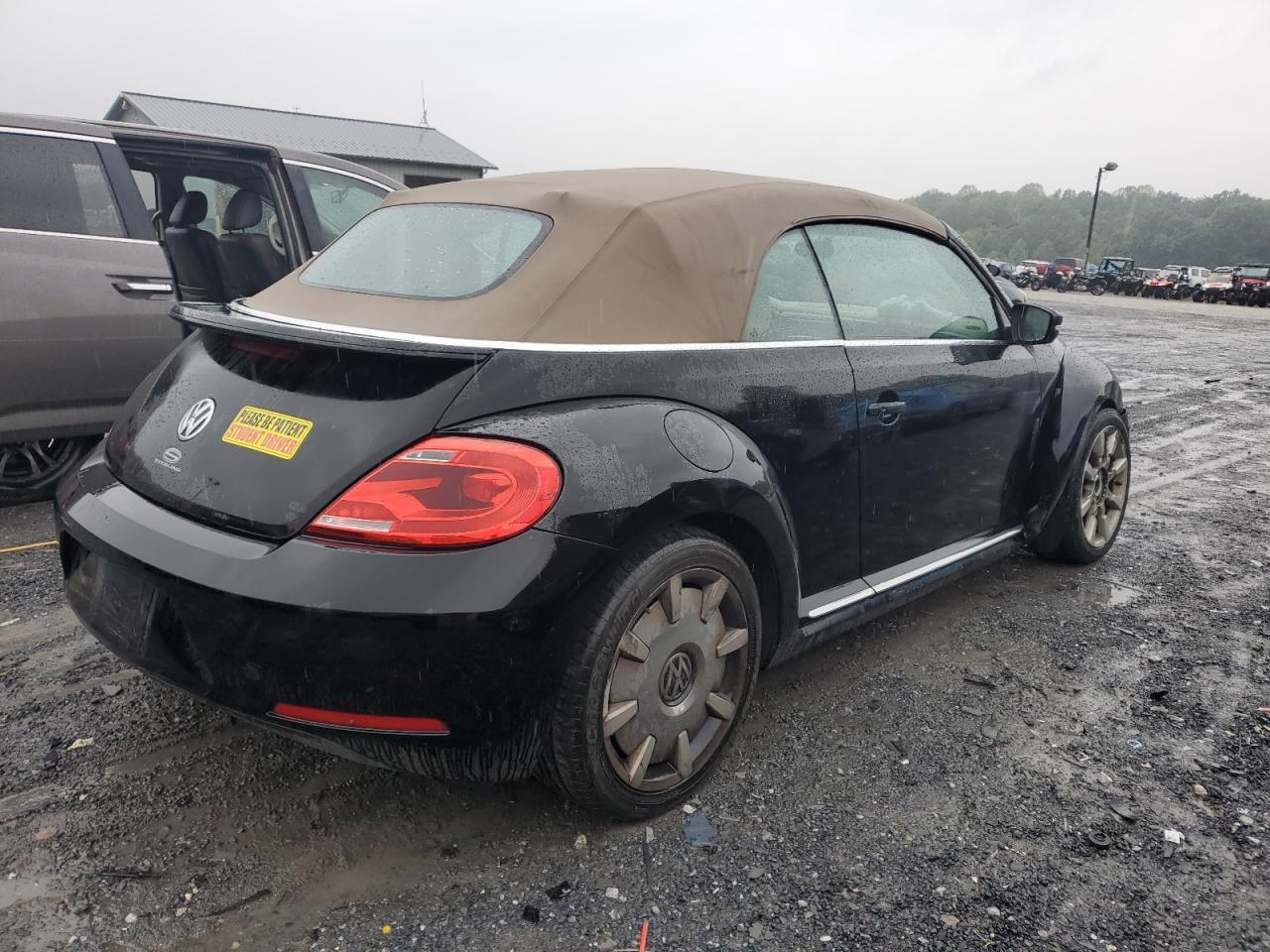 2013 VOLKSWAGEN Beetle