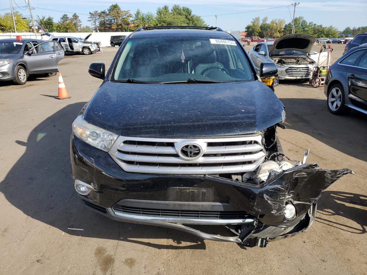 2011 TOYOTA HIGHLANDER