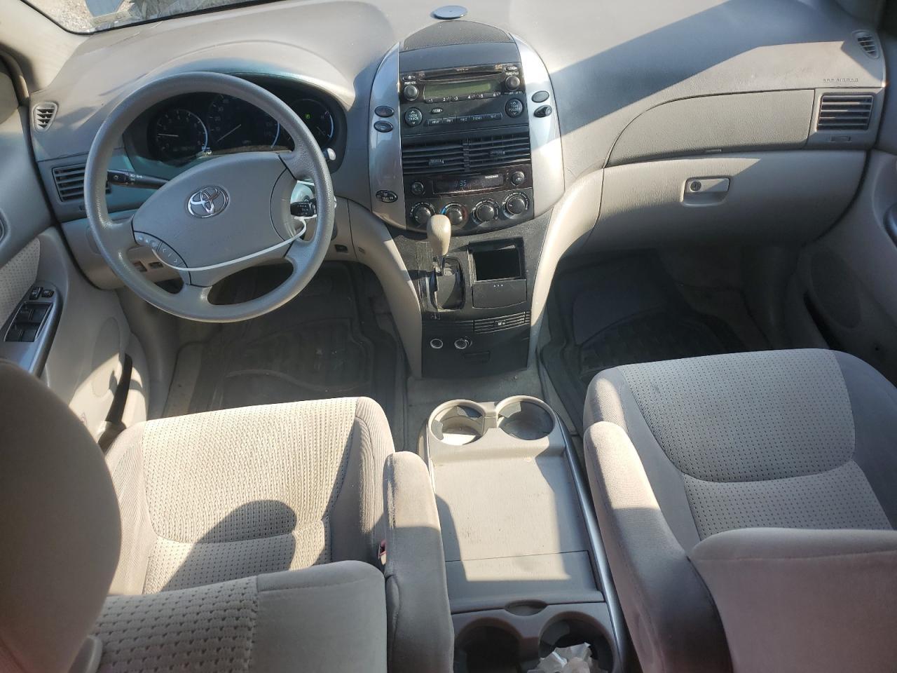 2008 TOYOTA SIENNA