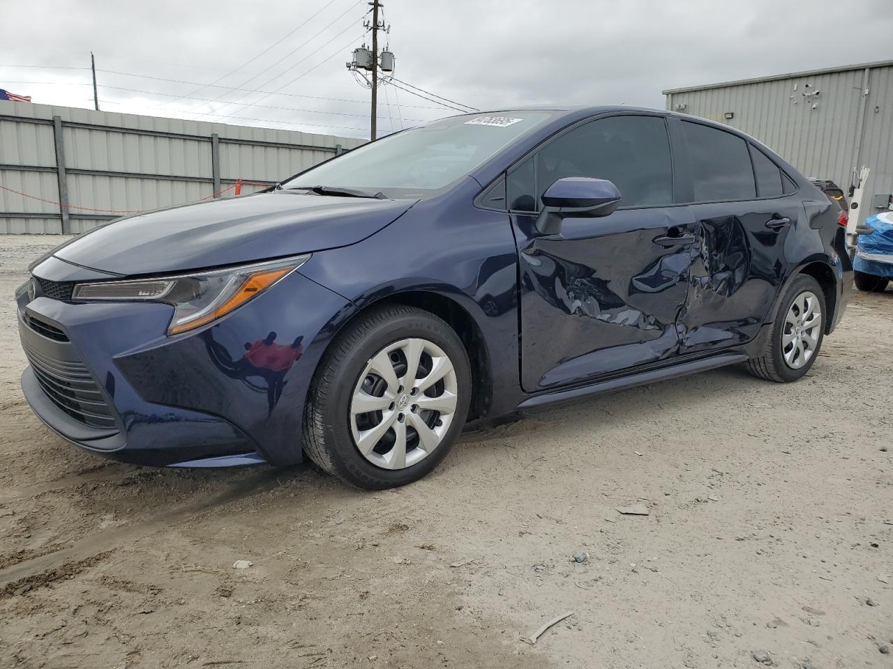 2025 TOYOTA COROLLA