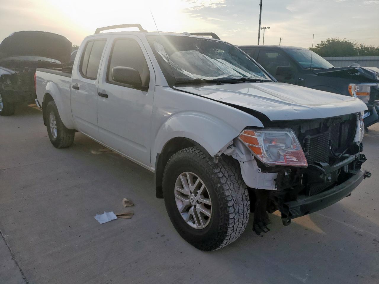 2016 NISSAN Frontier