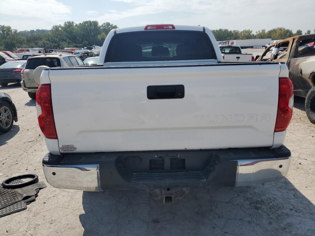 2017 TOYOTA TUNDRA