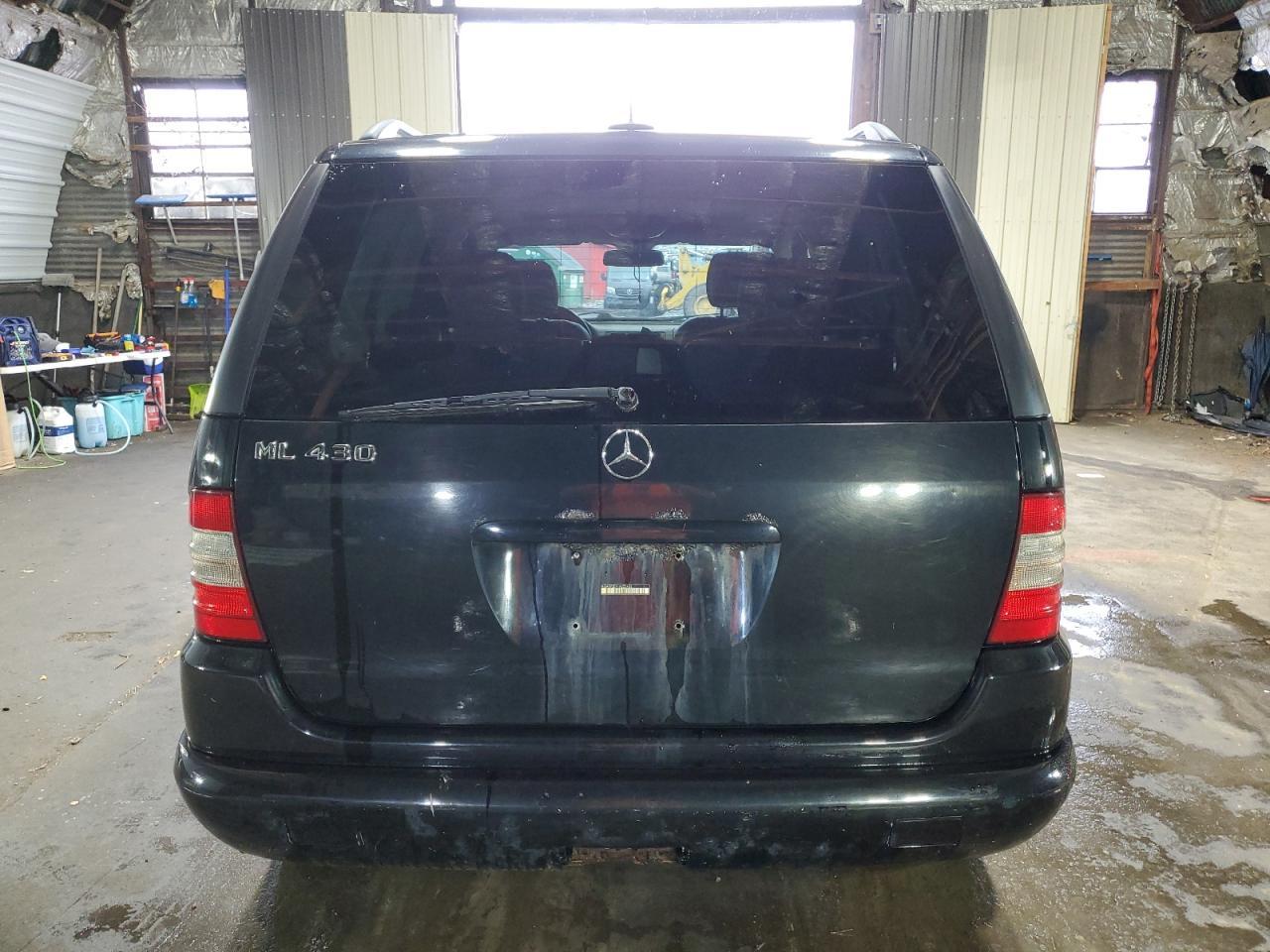 2001 MERCEDES-BENZ ML-Class