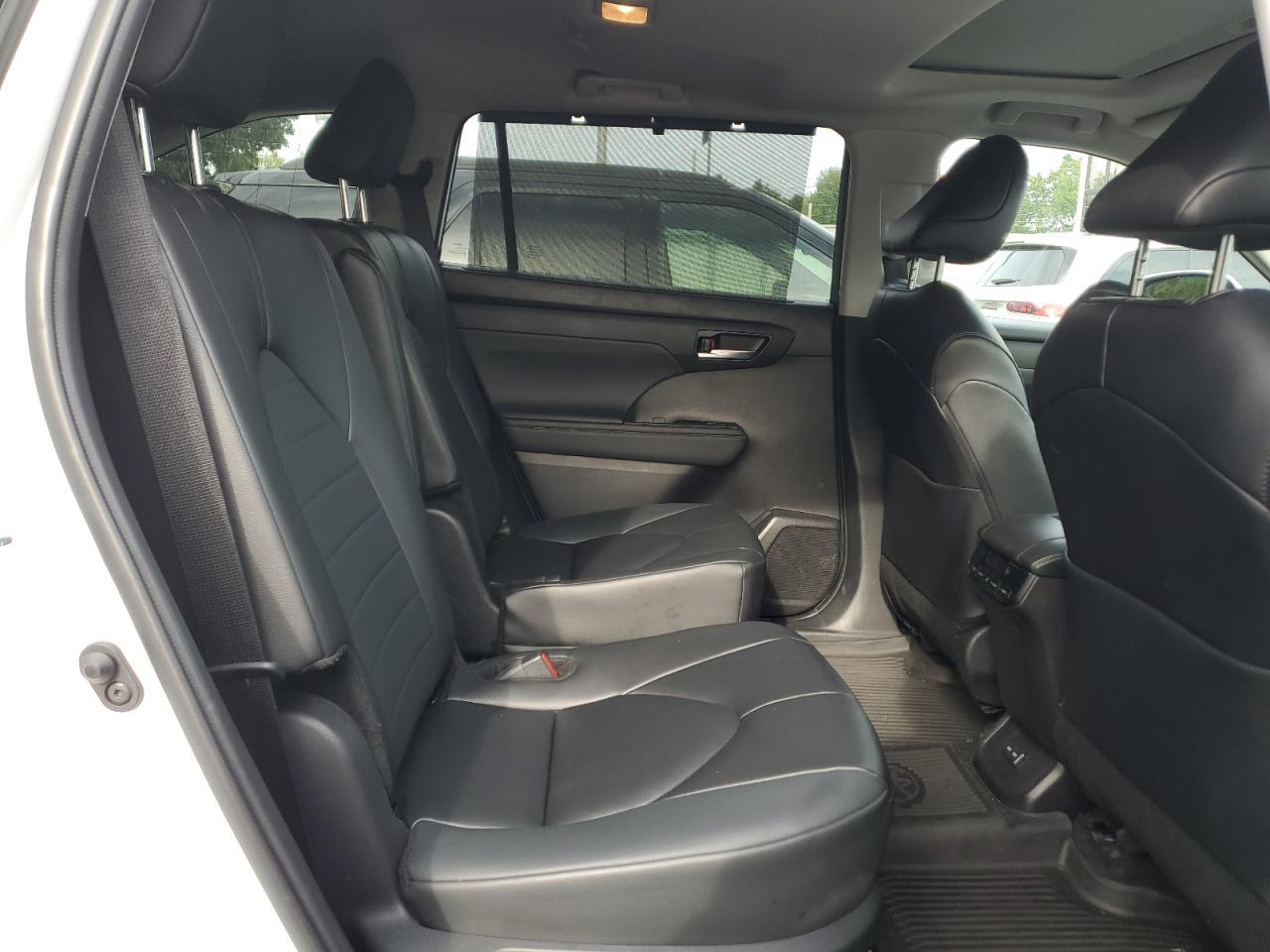 2024 TOYOTA HIGHLANDER
