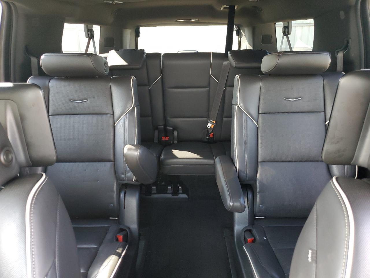 2021 CADILLAC Escalade ESV