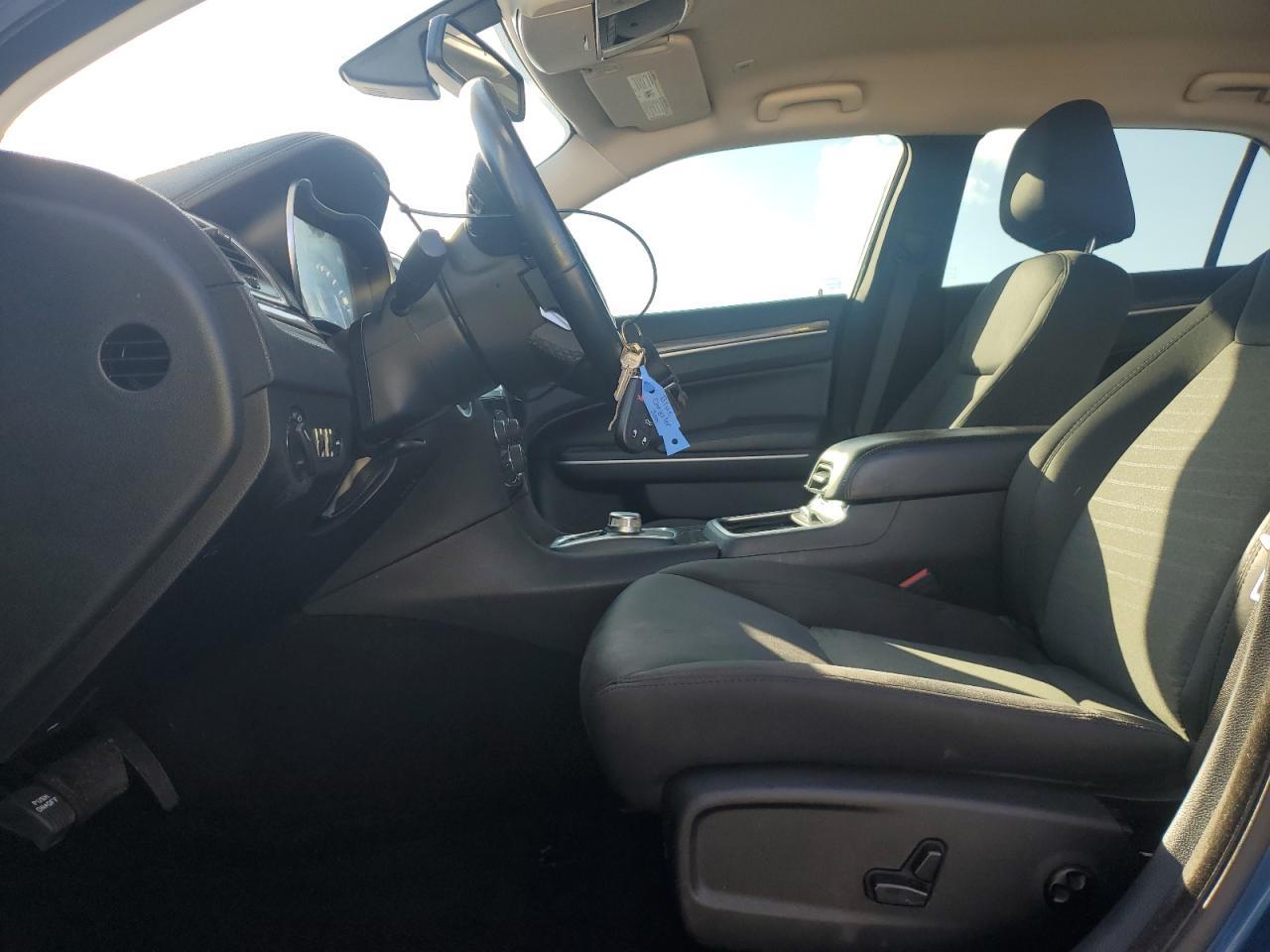 2020 CHRYSLER 300