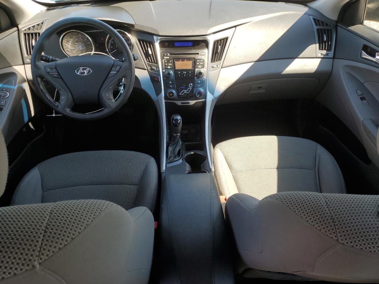 2011 HYUNDAI SONATA