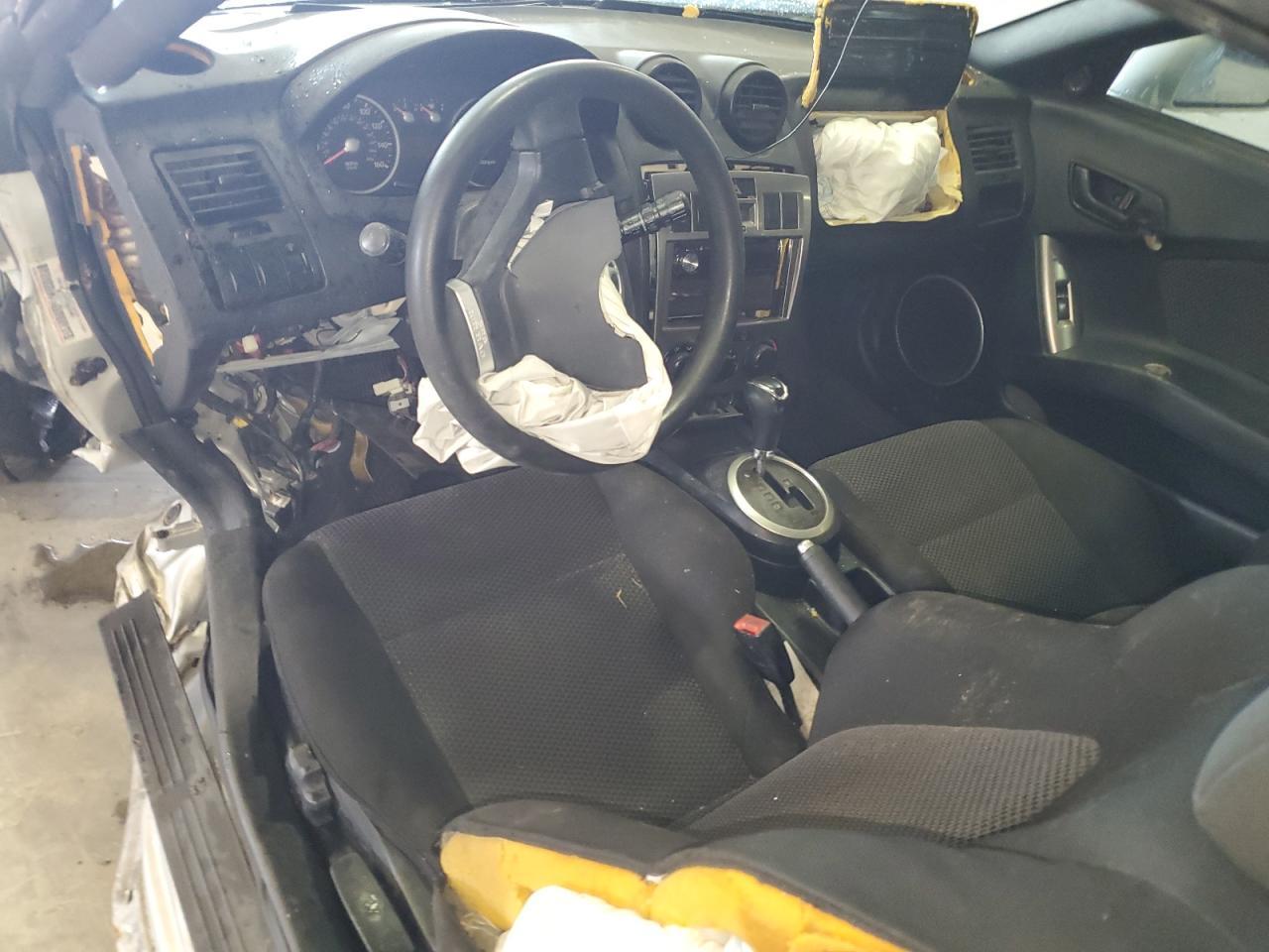 2004 HYUNDAI Tiburon