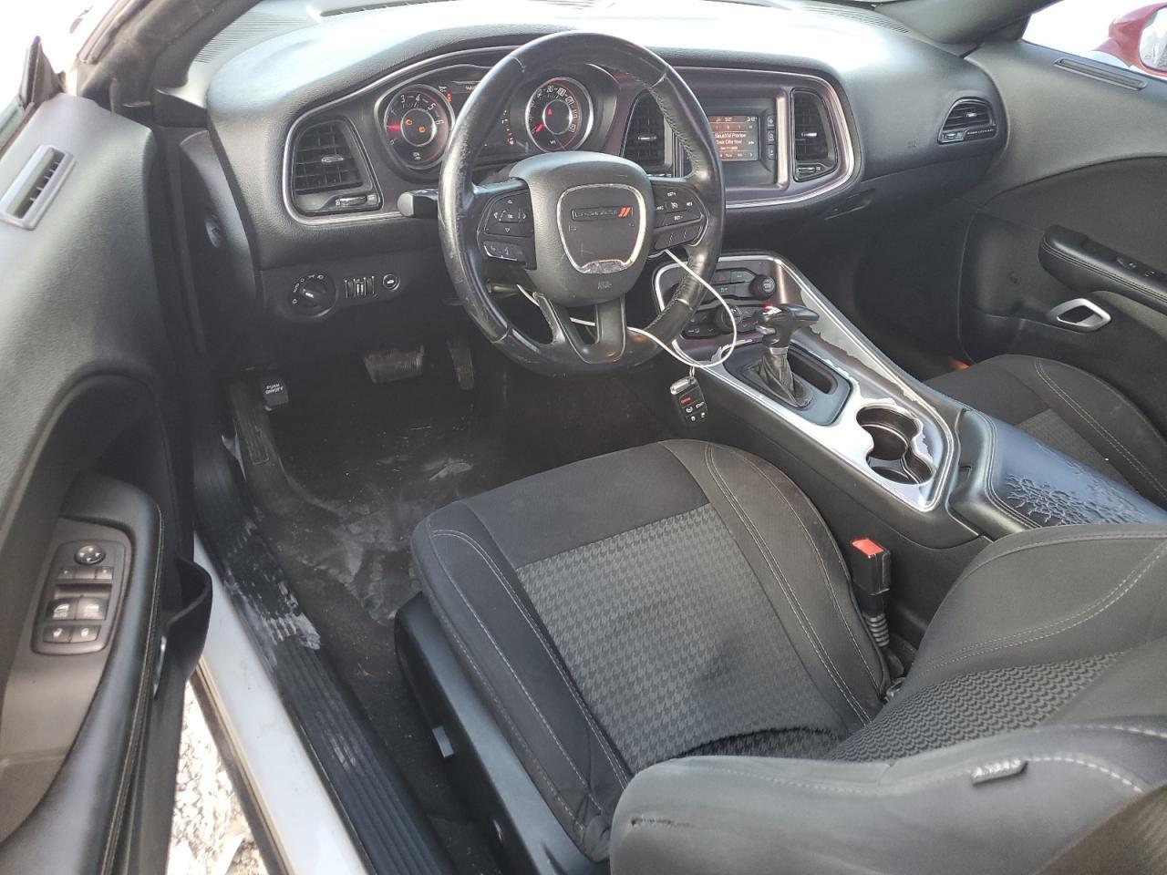 2016 DODGE Challenger