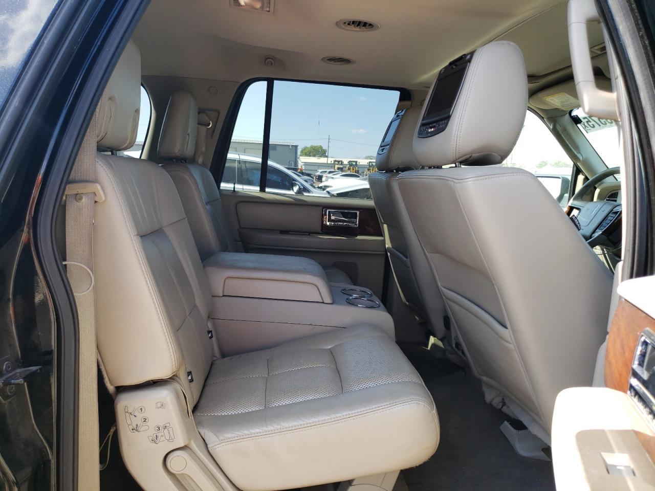 2012 LINCOLN Navigator