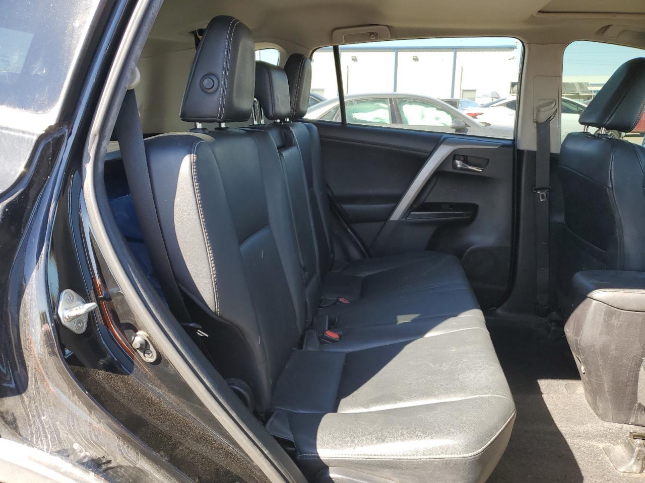 2016 TOYOTA RAV4