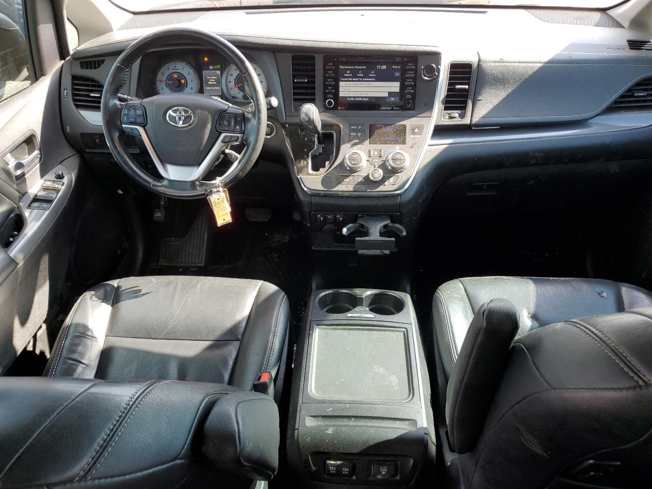 2018 TOYOTA SIENNA