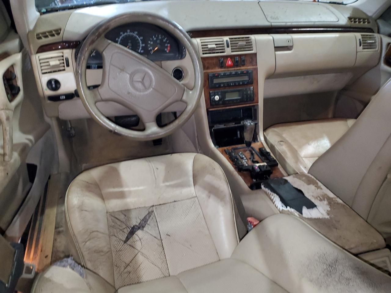 1999 MERCEDES-BENZ E-Class