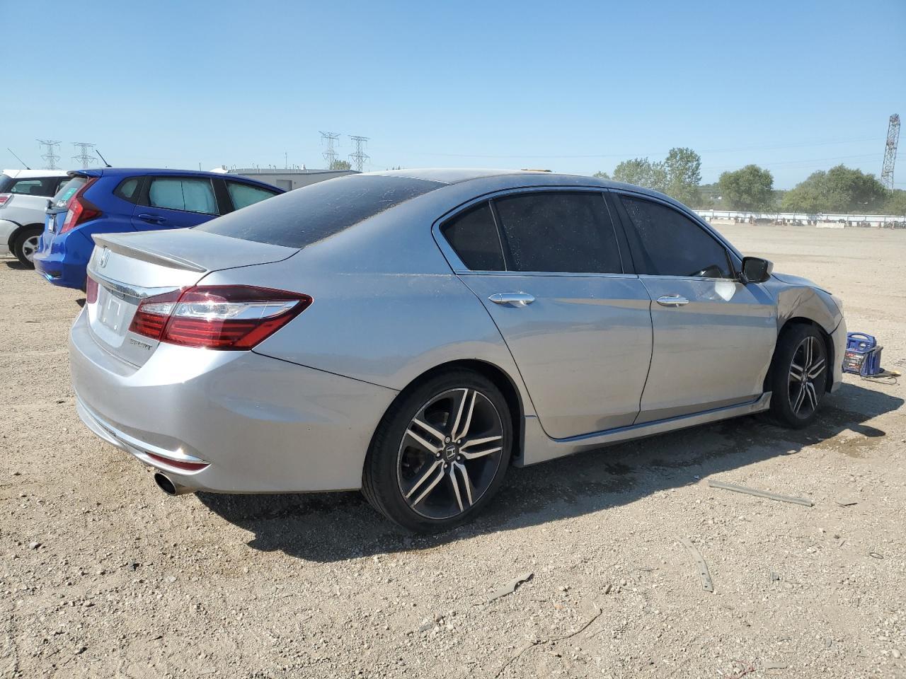 2017 HONDA ACCORD