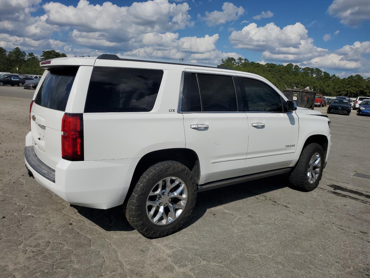 2015 CHEVROLET Tahoe