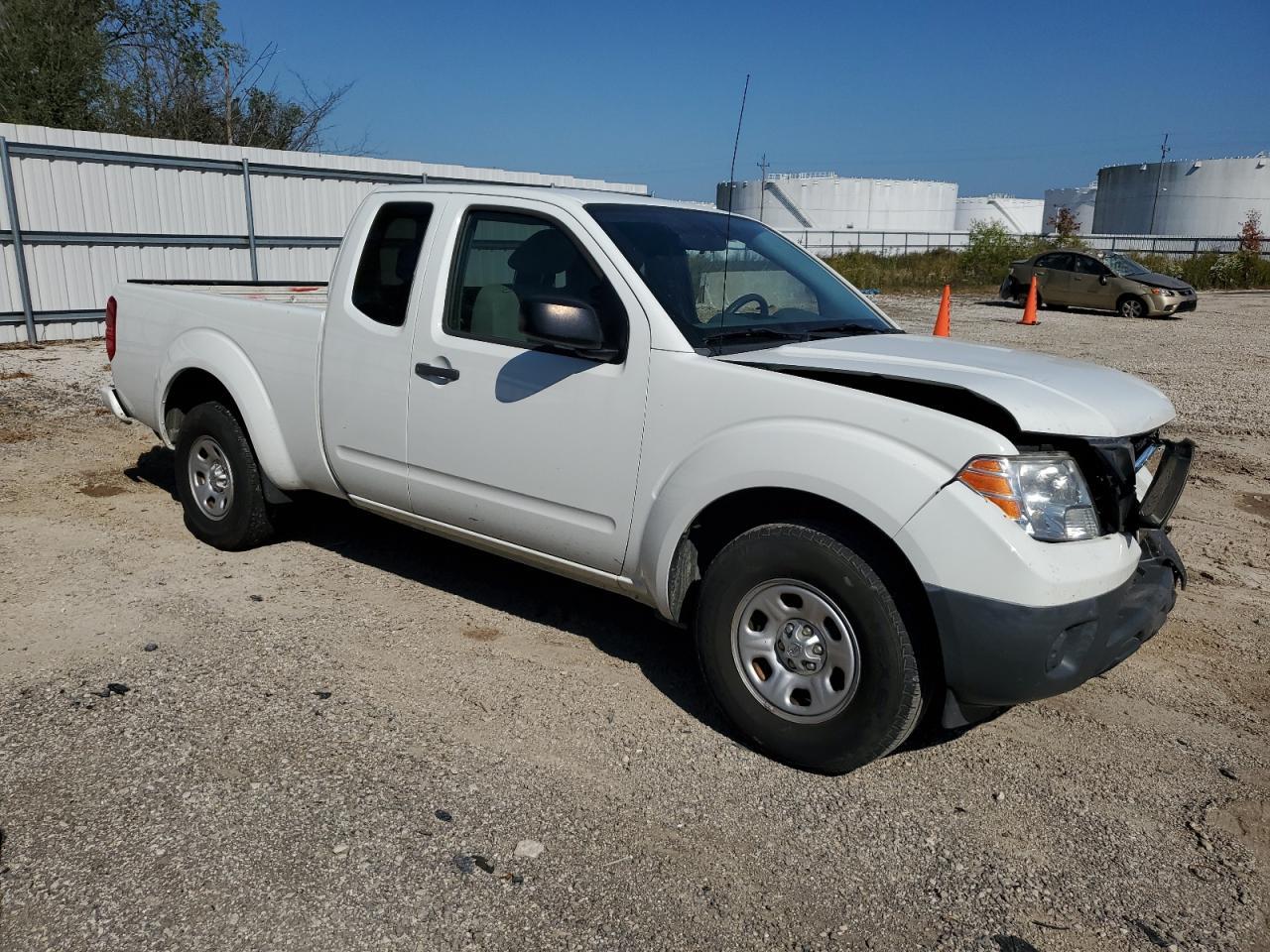 2017 NISSAN Frontier