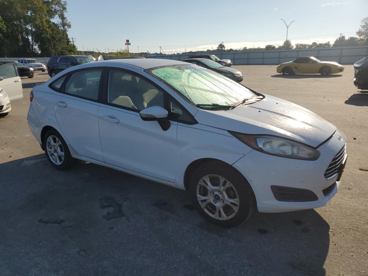 2015 FORD Fiesta