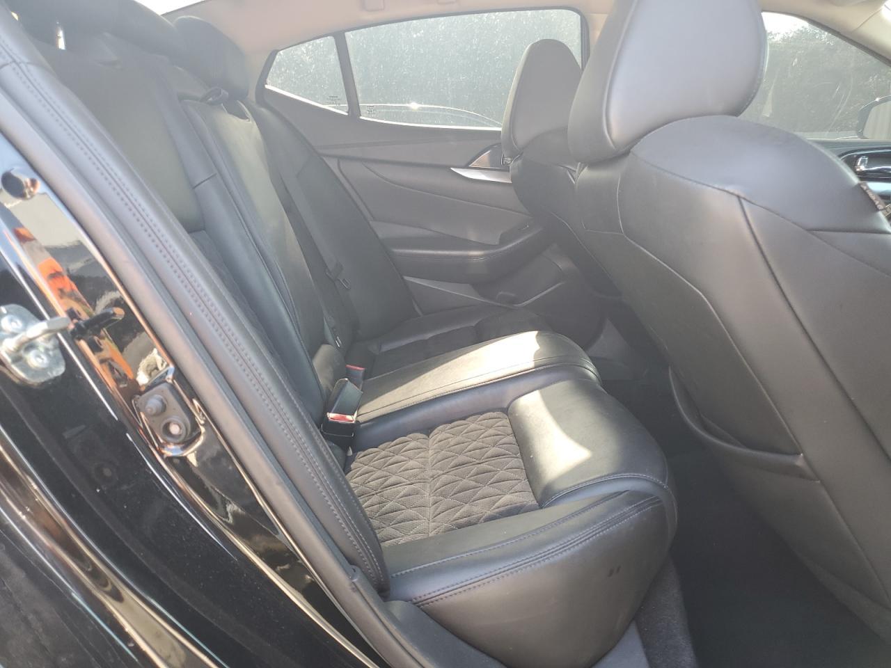 2017 NISSAN Maxima