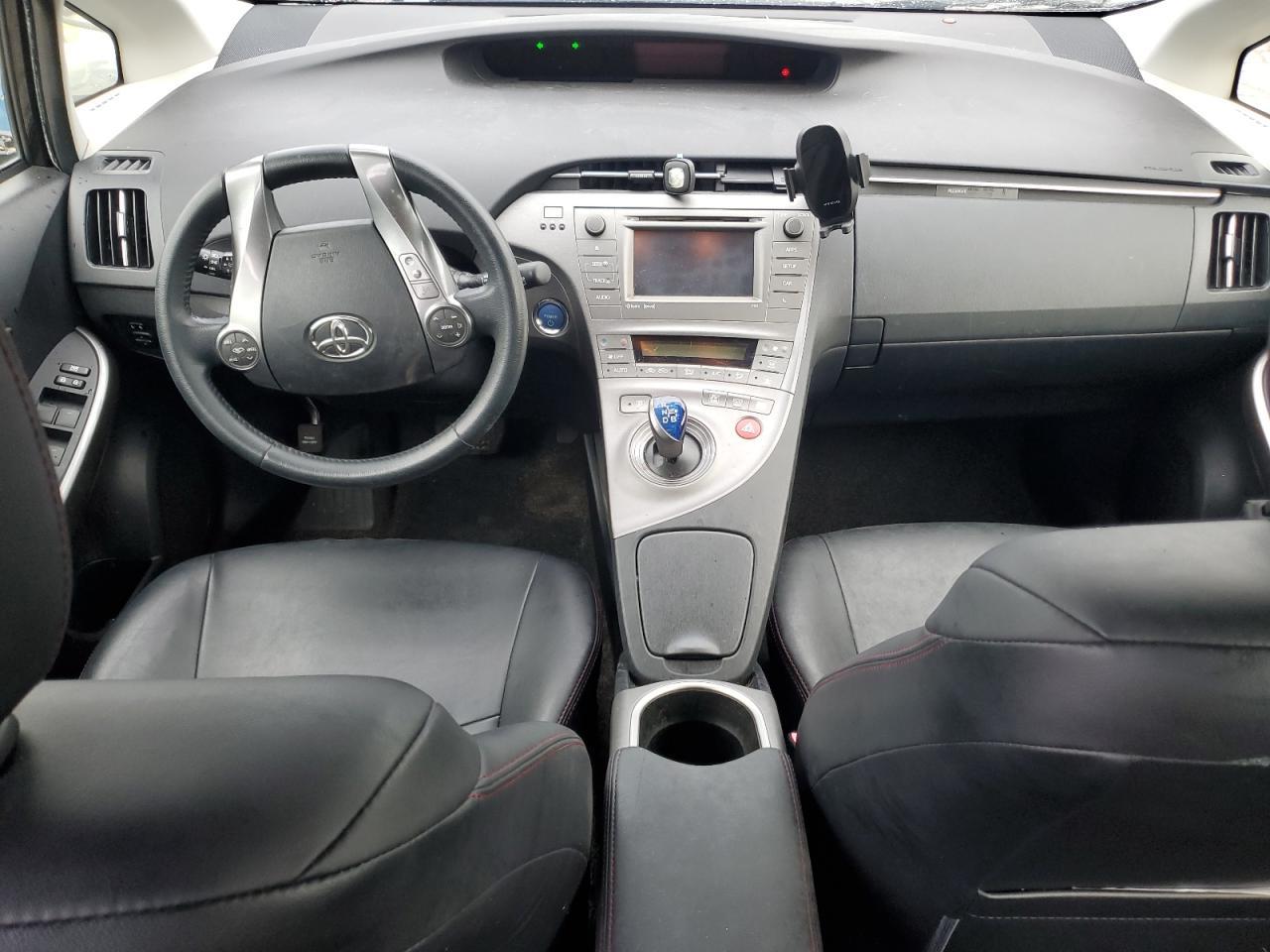 2013 TOYOTA PRIUS