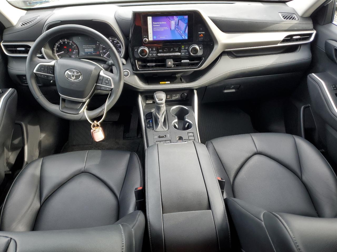 2024 TOYOTA HIGHLANDER