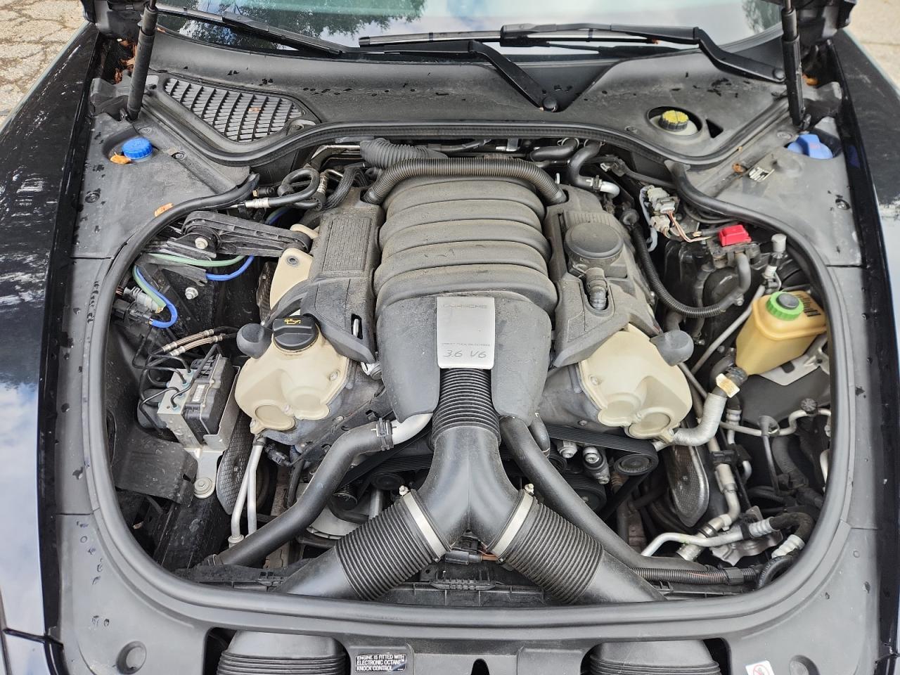 2016 PORSCHE Panamera