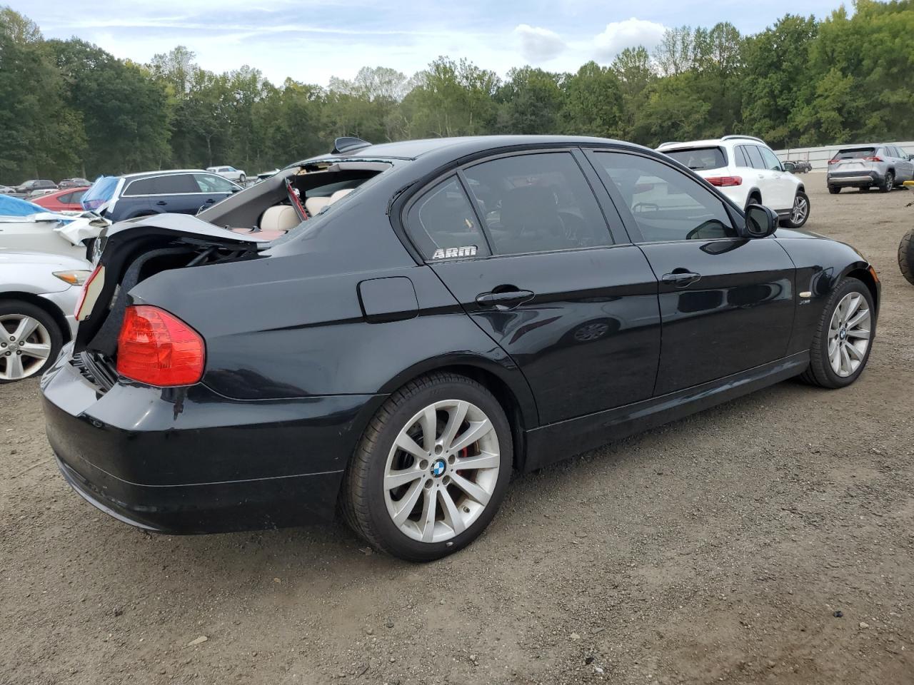 2011 BMW 3 SERIES