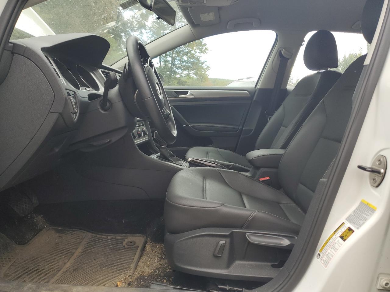 2010 VOLKSWAGEN GOLF