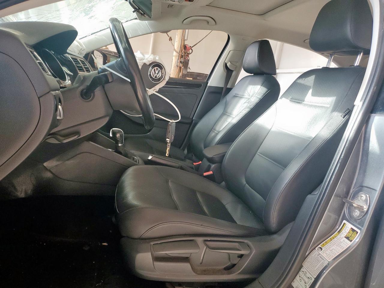 2016 VOLKSWAGEN JETTA