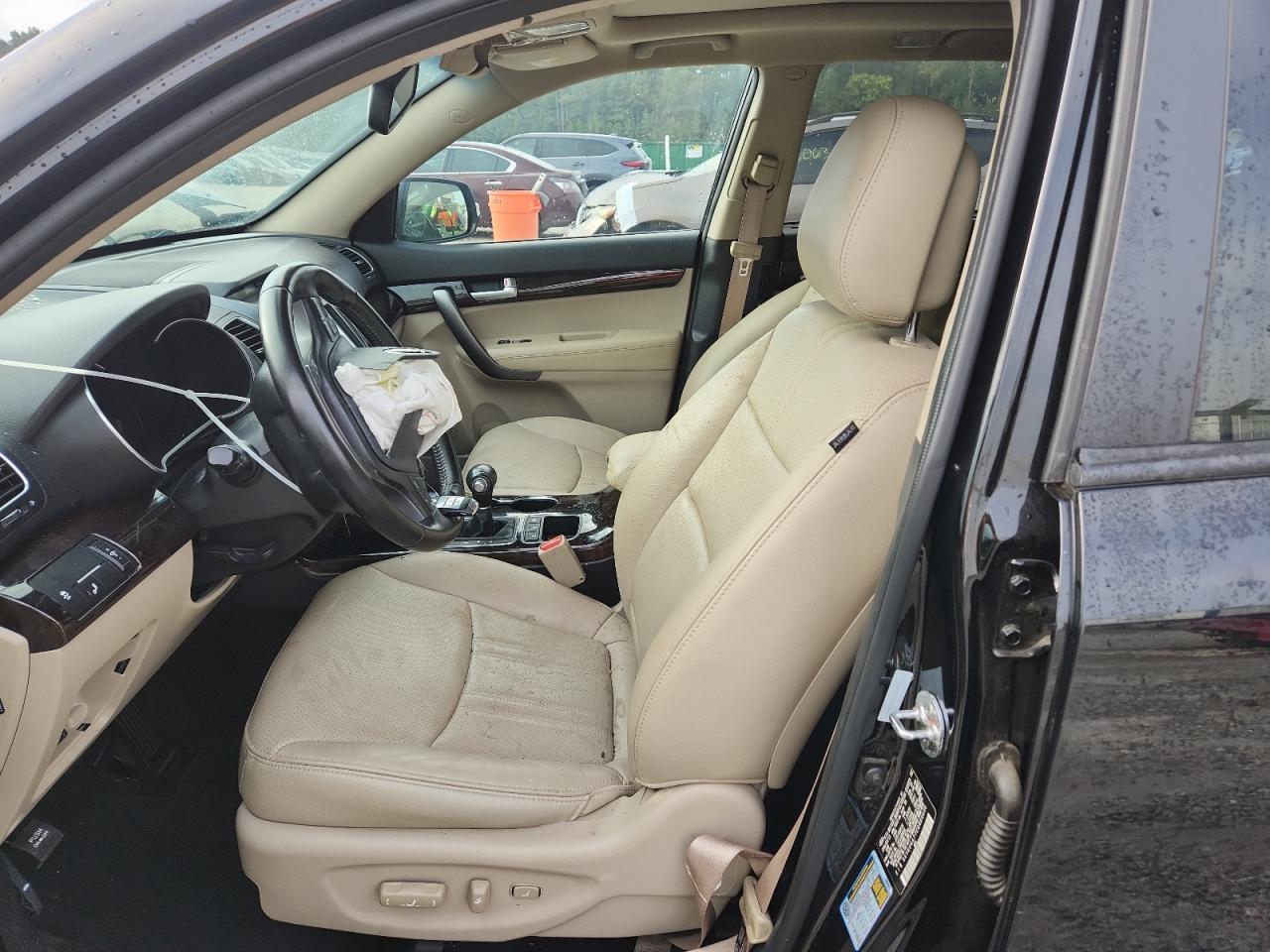 2014 KIA SORENTO