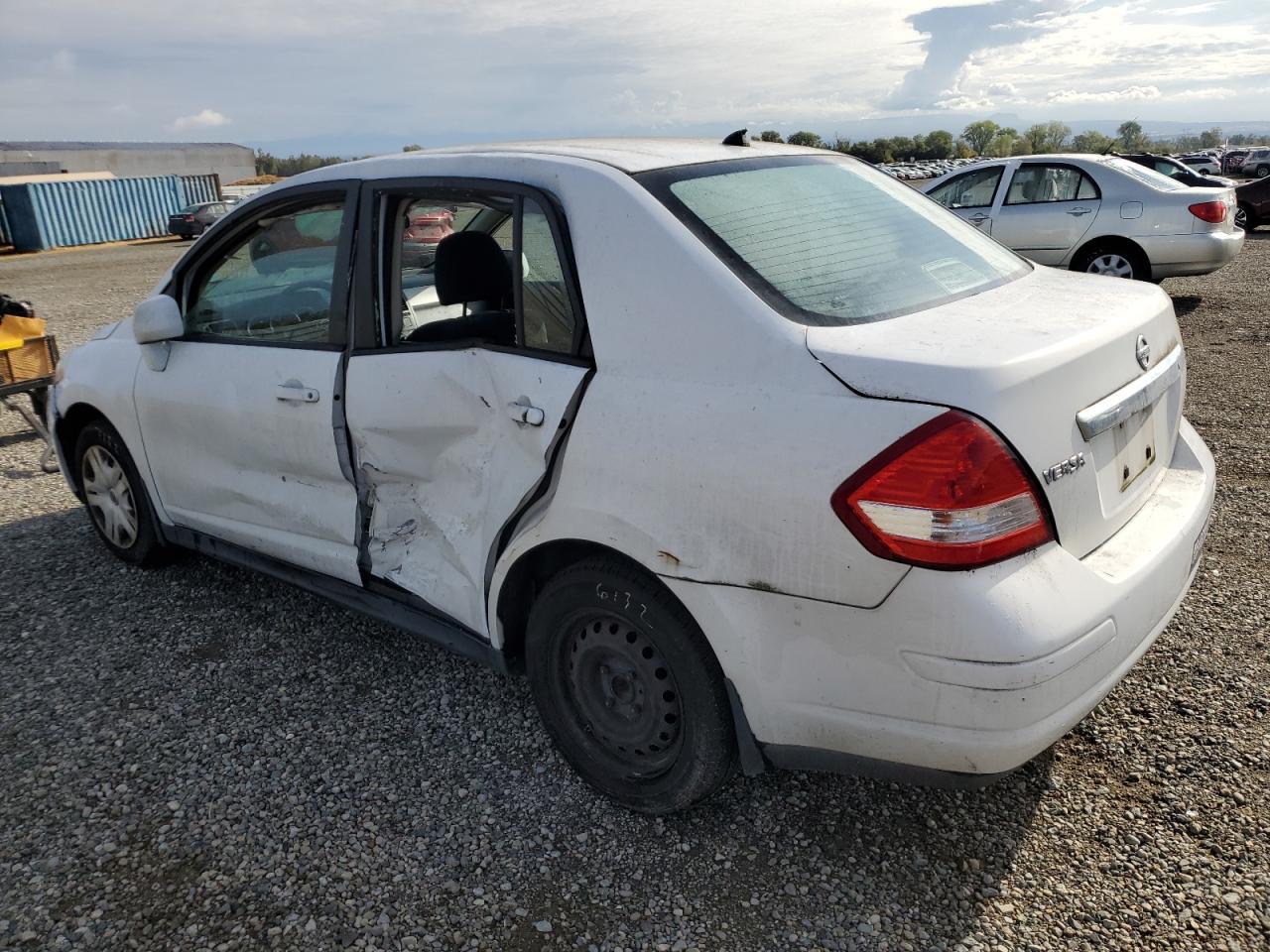 2010 NISSAN VERSA