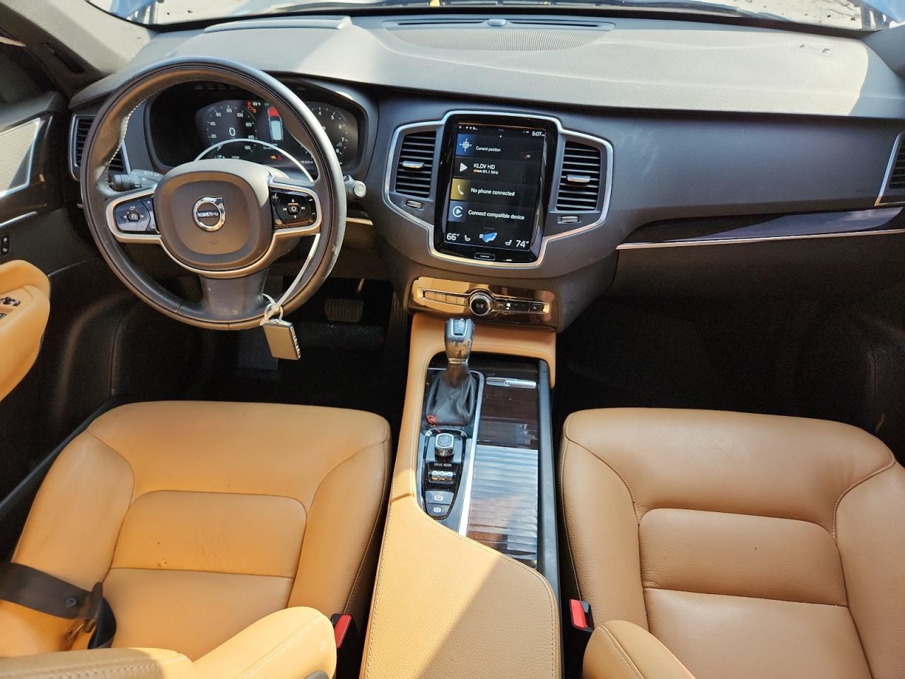 2019 VOLVO XC90