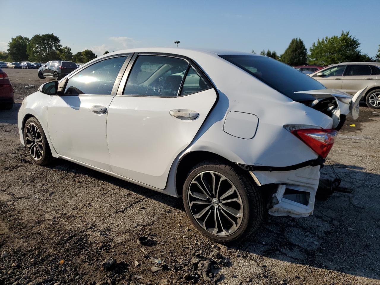 2015 TOYOTA COROLLA