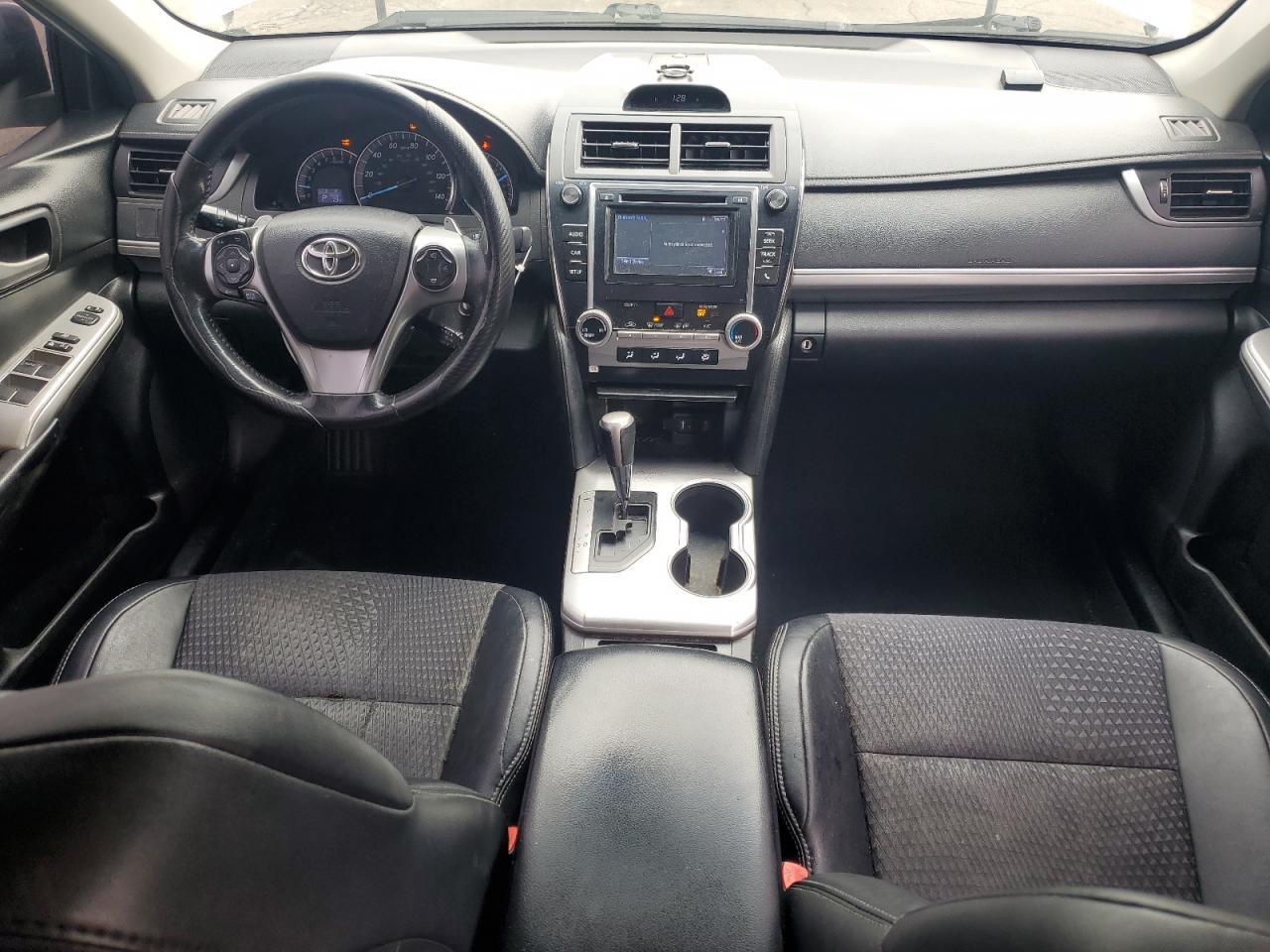 2014 TOYOTA CAMRY