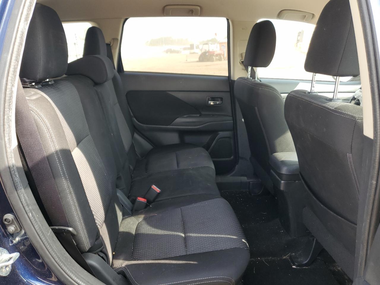 2017 MITSUBISHI outlander