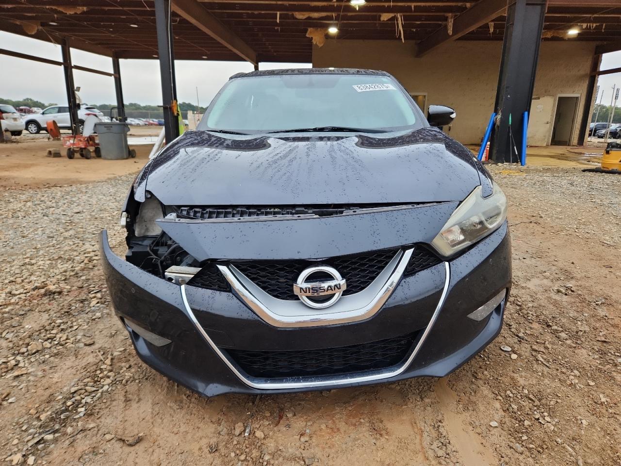 2017 NISSAN Maxima