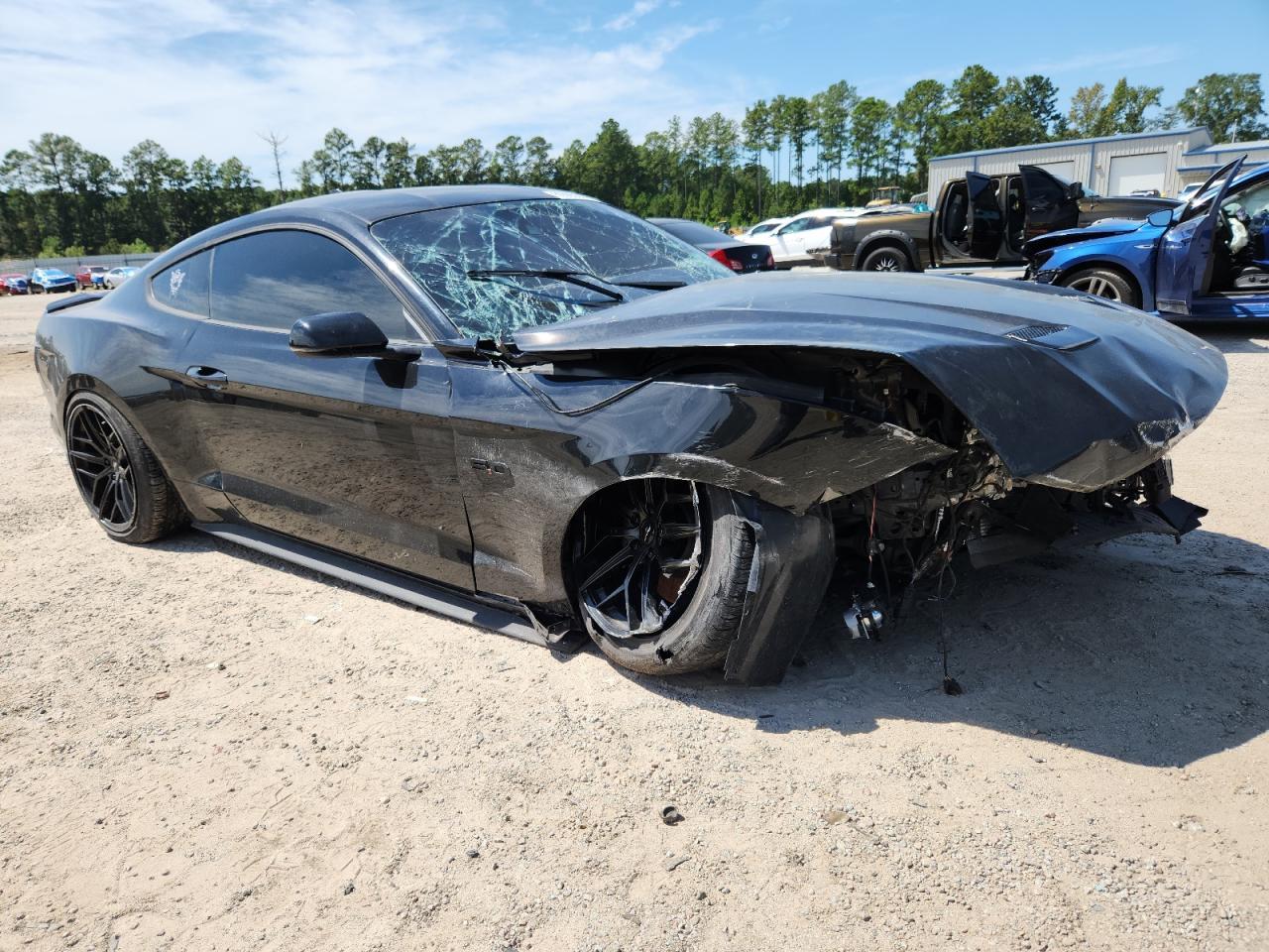 2022 FORD MUSTANG