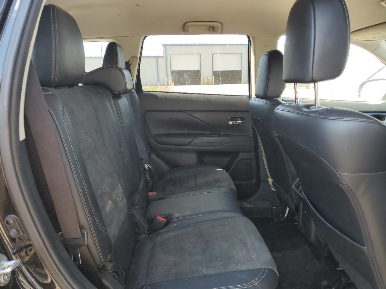 2019 MITSUBISHI outlander