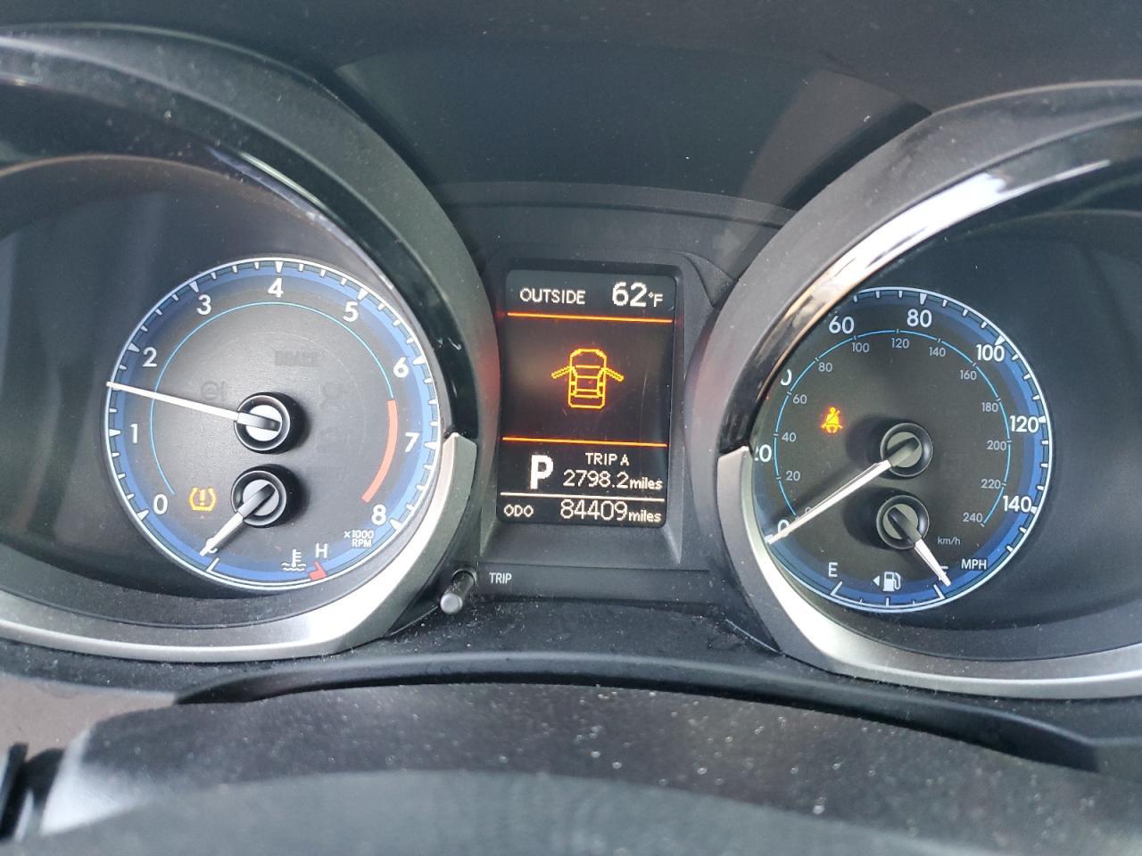 2015 TOYOTA COROLLA