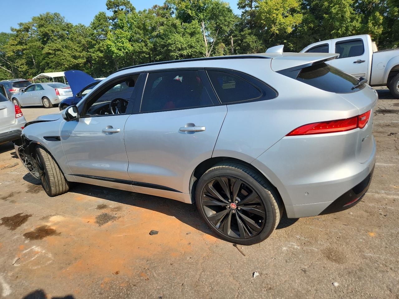 2017 JAGUAR F-Pace