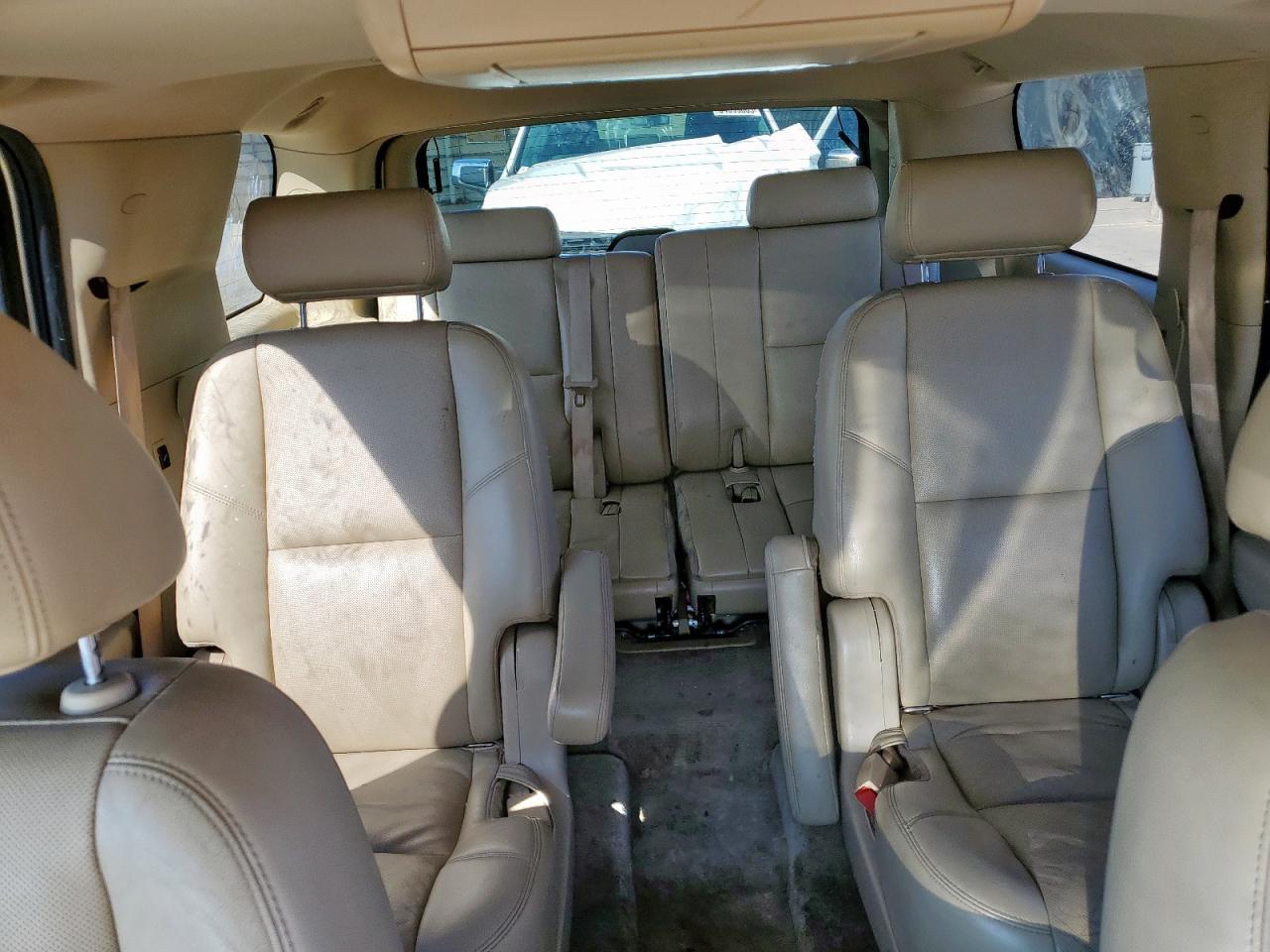2010 CHEVROLET Tahoe