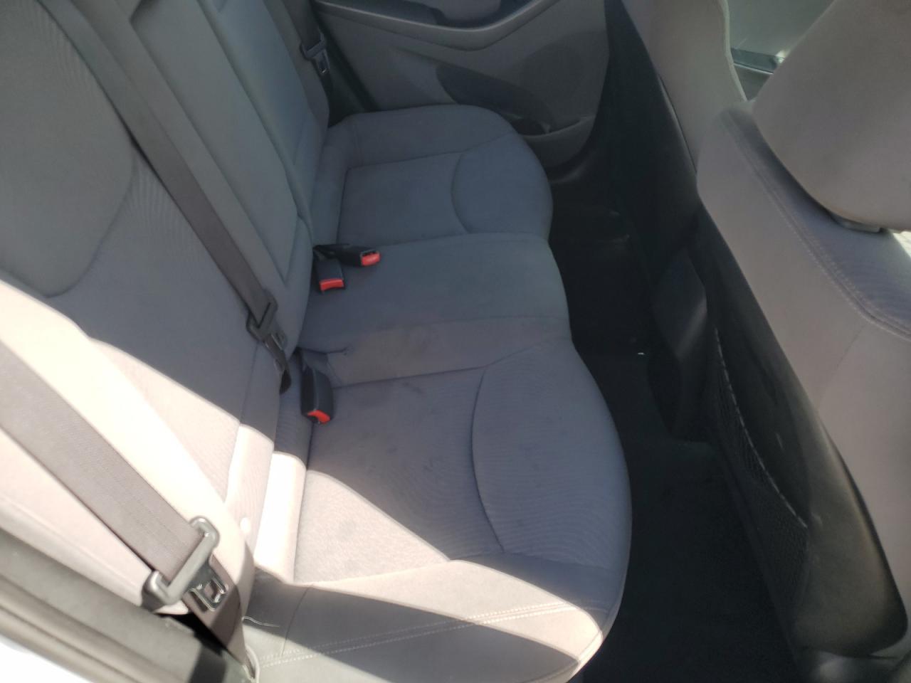 2016 HYUNDAI ELANTRA