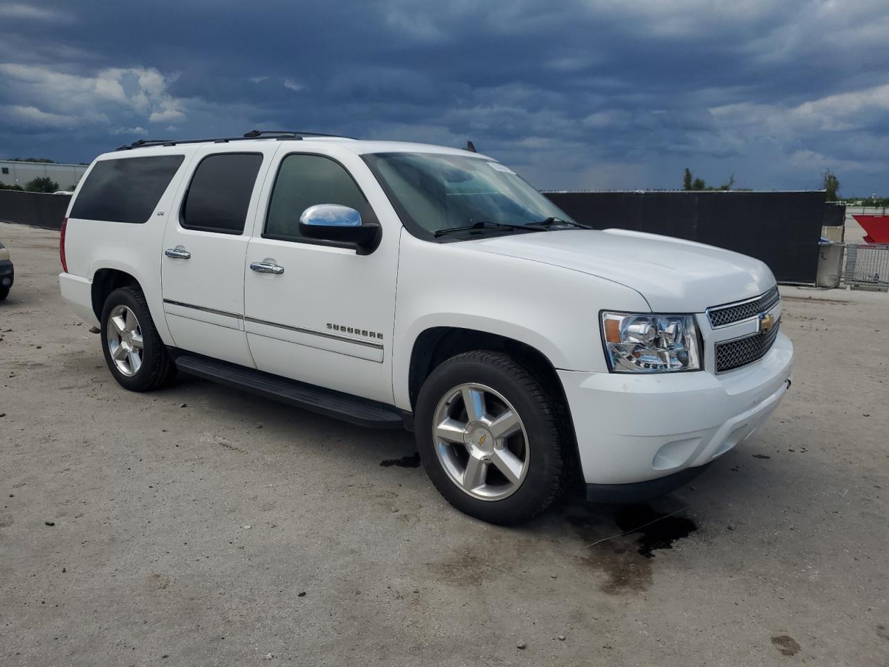 2011 CHEVROLET Suburban