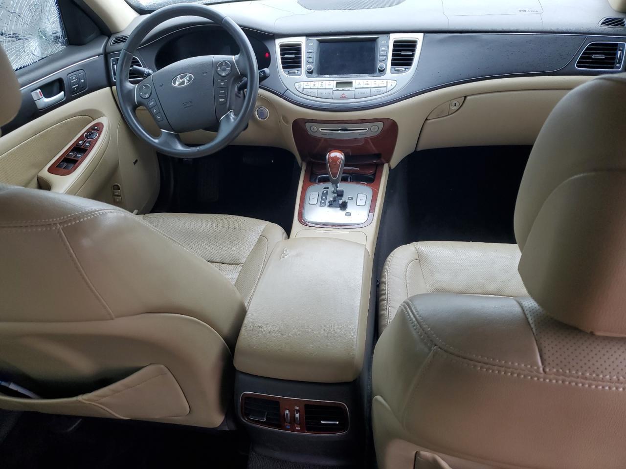 2012 HYUNDAI GENESIS