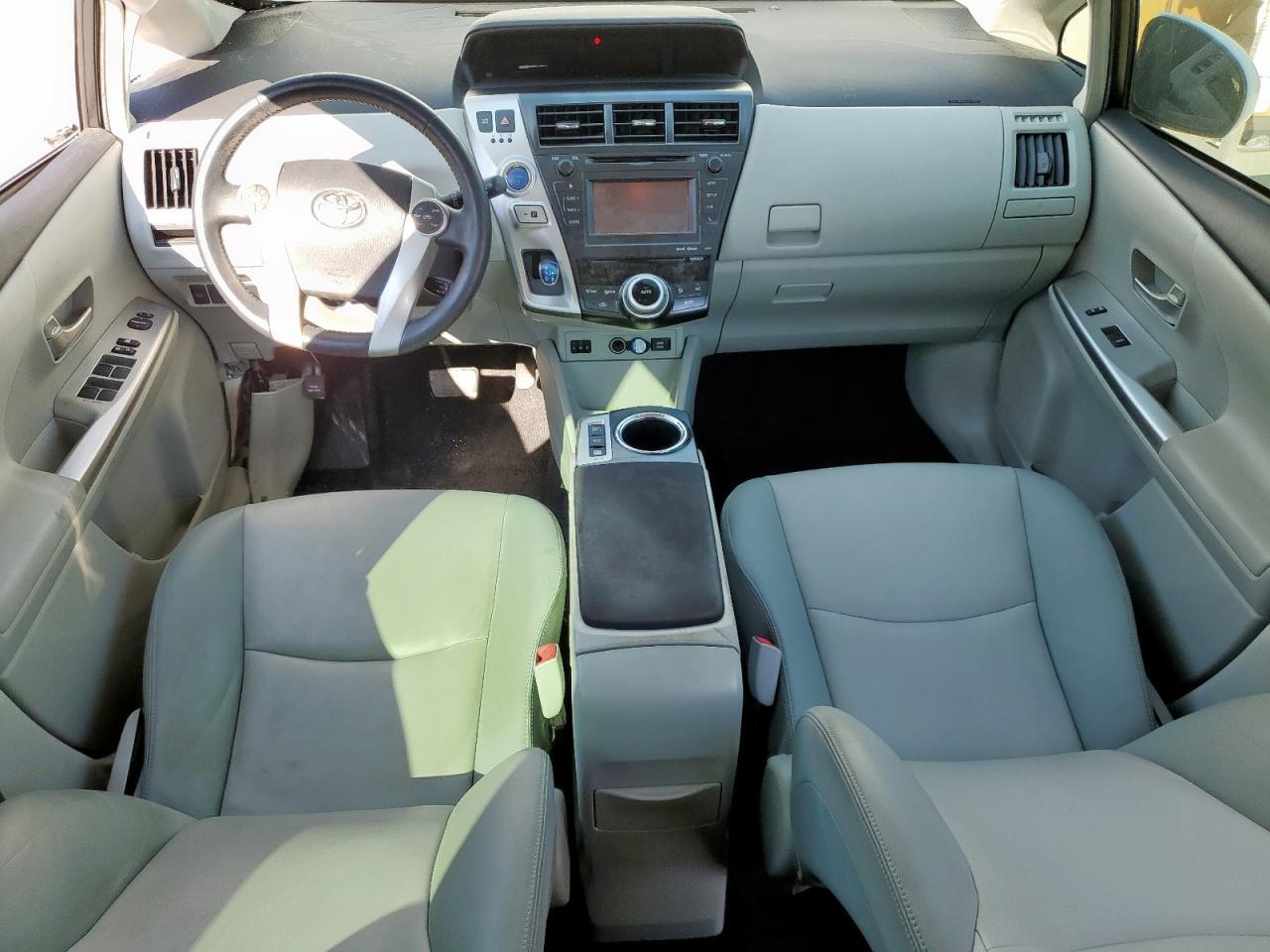 2014 TOYOTA PRIUS V