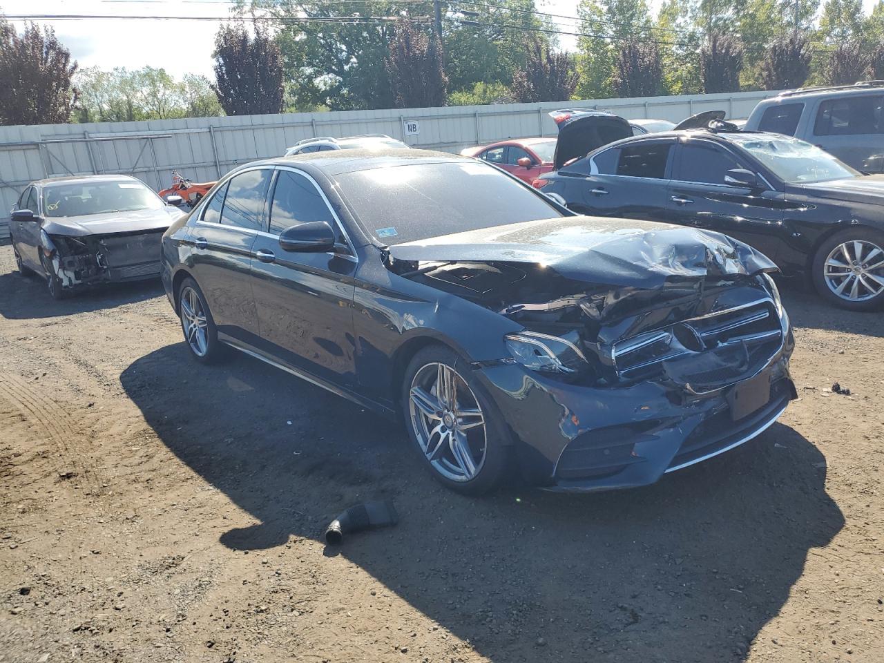 2017 MERCEDES-BENZ E-Class