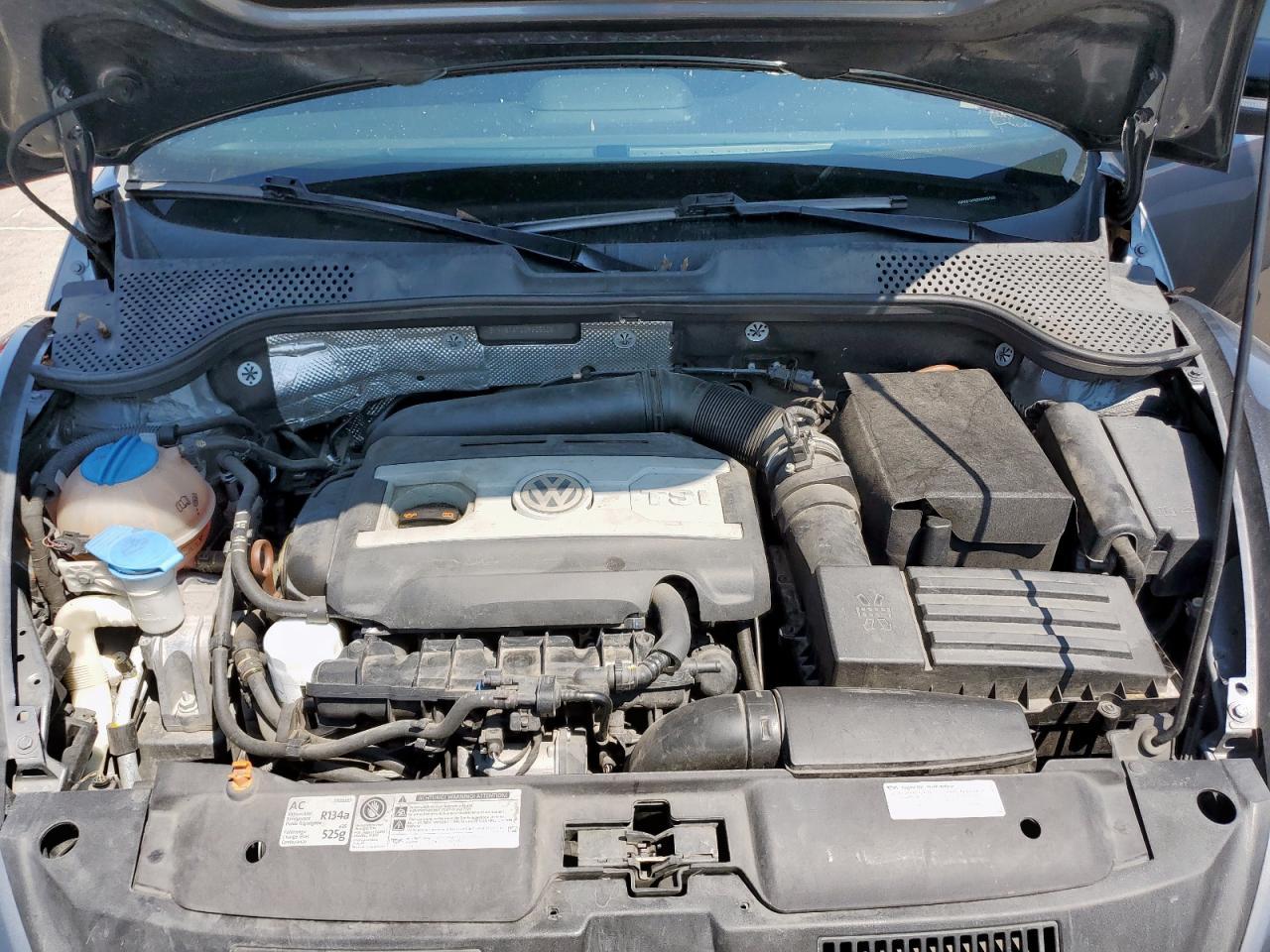 2013 VOLKSWAGEN Beetle