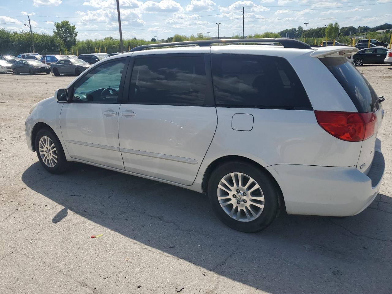 2007 TOYOTA SIENNA