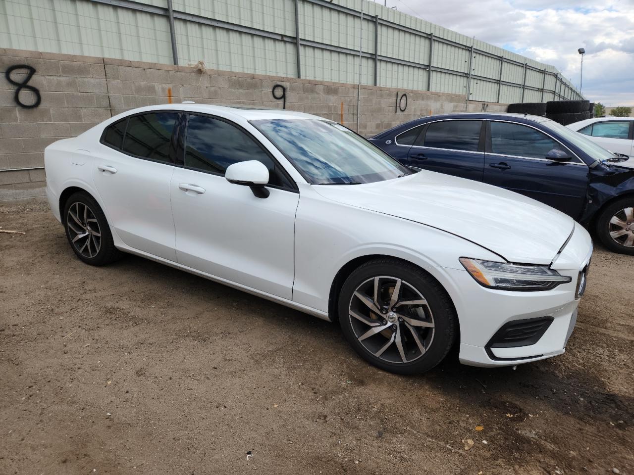 2019 VOLVO S60